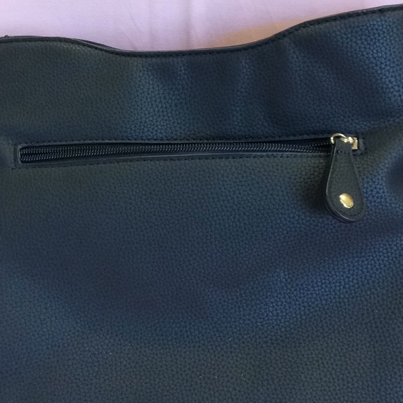 FINAL SALE PRICE Marc New York Black Shoulder/Crossbody Handbag - Picture 3 of 4